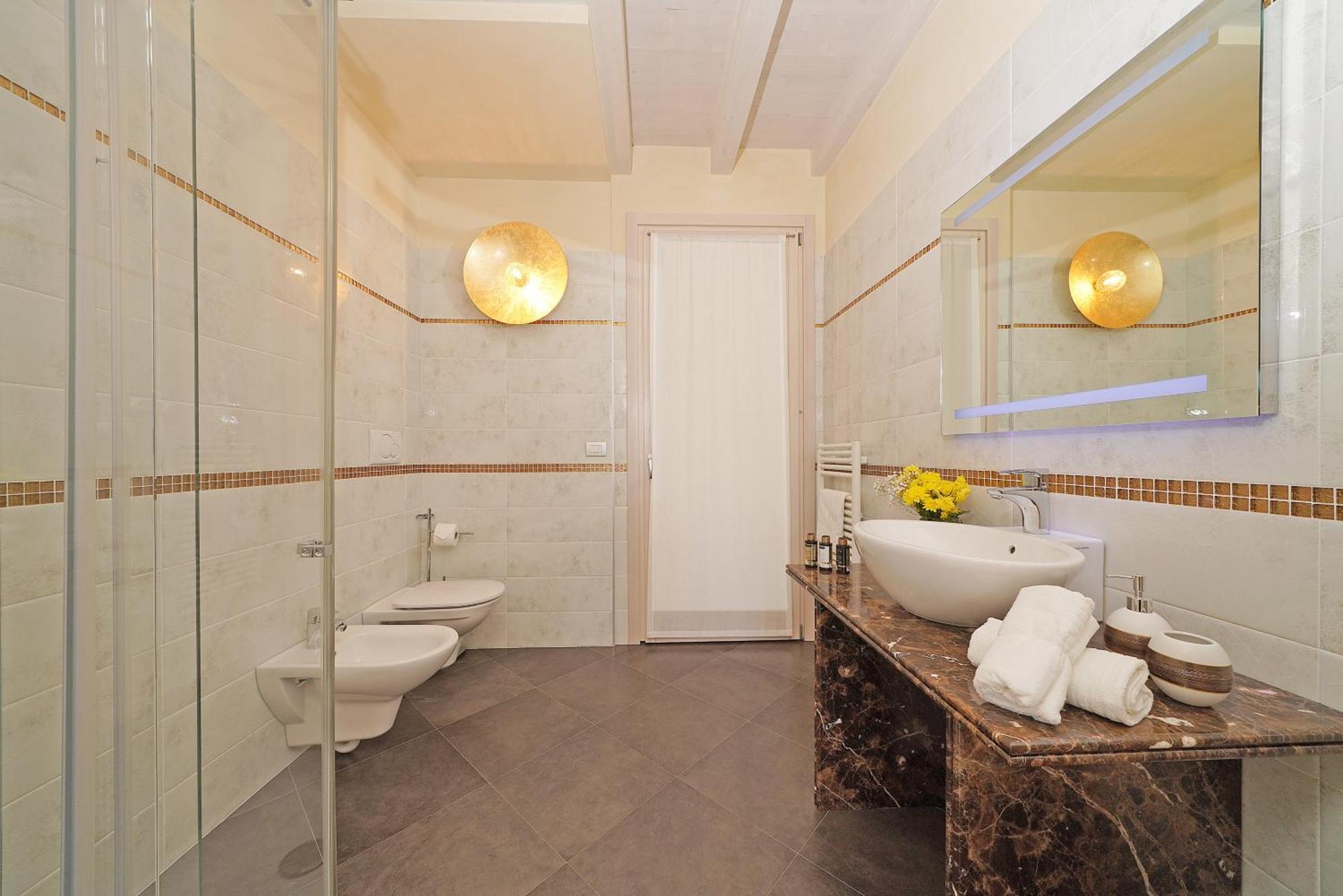 Resort Caesar C4 Sirmione - Gardagate ภายนอก รูปภาพ